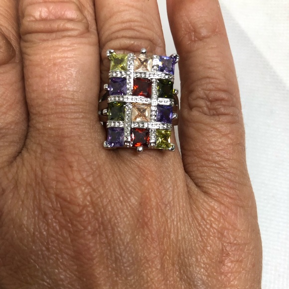 New Arrival! Stunning Multi-Colored CZ Ring in Sterling Silver 925 - Picture 4 of 10